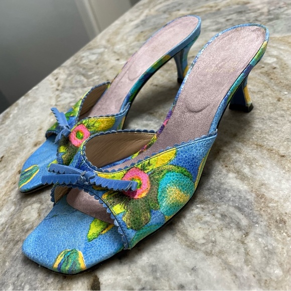 Stuart Weitzman Vintage Kitten Heel Floral Sandals Women’s 7.5 - Picture 1 of 13